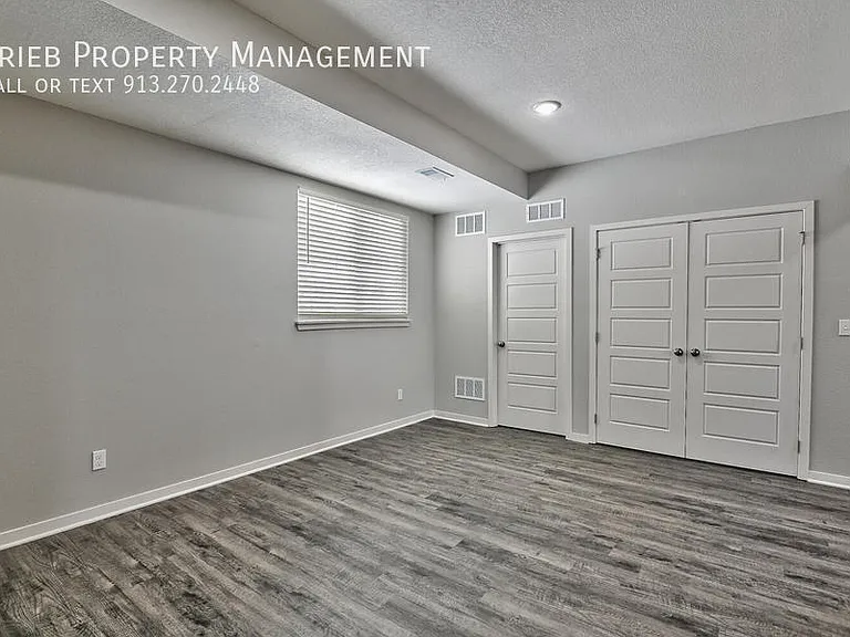 31437 W 171st St — Photo 13