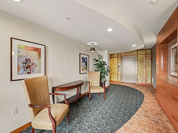 5th image of 2901 NE Blakeley St APT 128