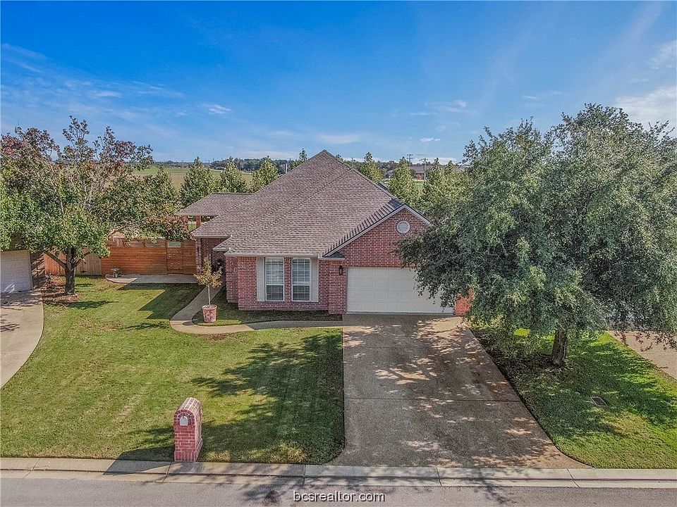 1st image of 1411 Stonebridge Ct