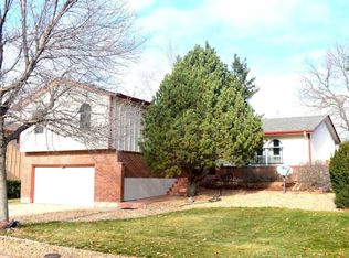 1632 S Macon St, Aurora, CO 80012