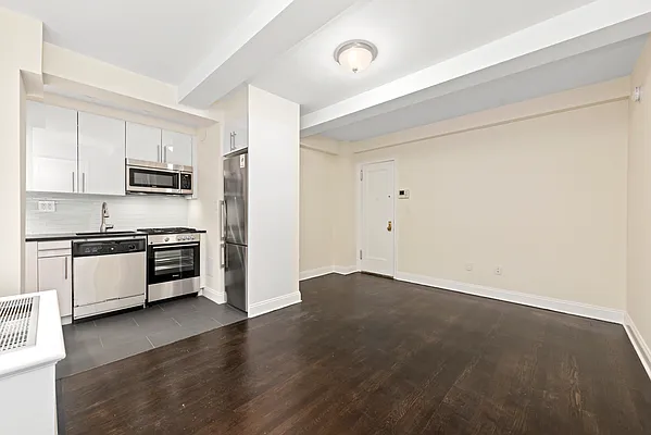 Rented by Douglas Elliman | media 2