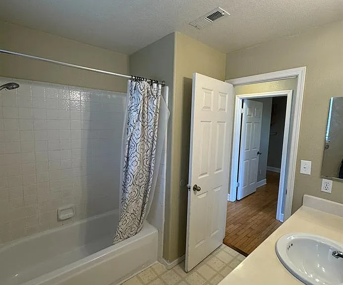 4009 Pillsbury Ct — Photo 27