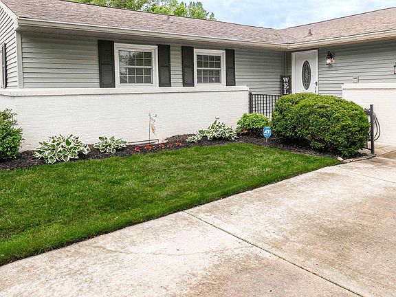 3rd image of 4415 N Thistle Dr