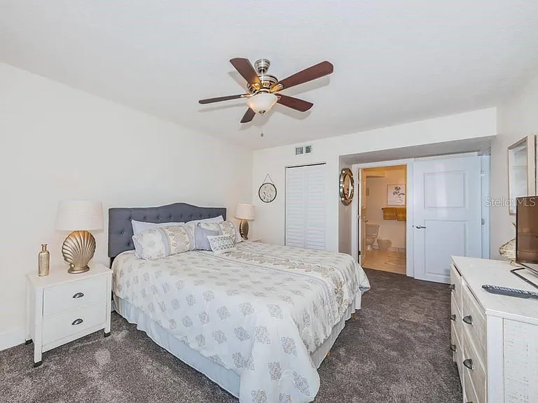 6083 Bahia Del Mar Cir #460 — Photo 10