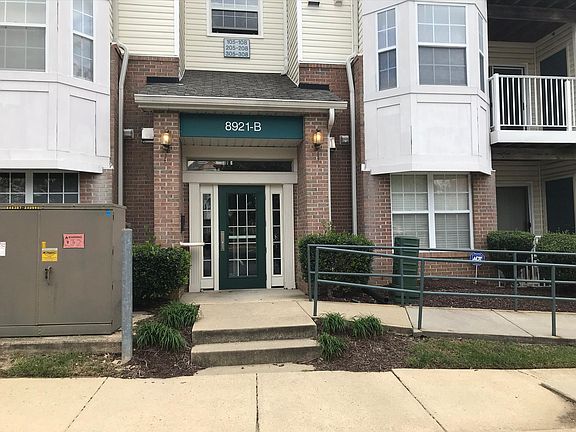5th image of 8921 Town Center Cir #B-207