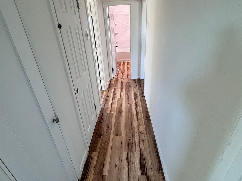 1st image of 4921 Lancaster Dr