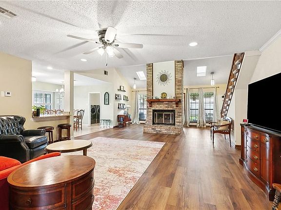 5th image of 3404 Lake Des Allemands Dr