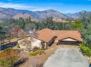 41000 Oak Ridge Dr, Three Rivers, CA 93271