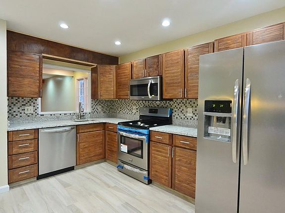 2nd image of 273 Lincoln St #273