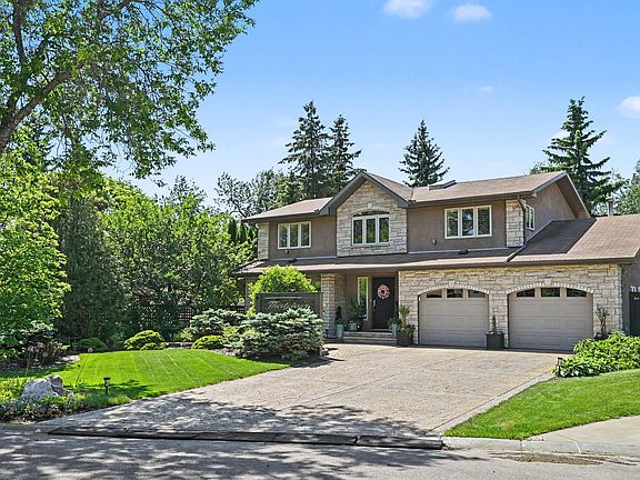 2nd image of 34 Lodgepole Cres