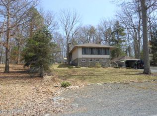 144 Wild Acres Dr, Dingmans Ferry, PA 18328