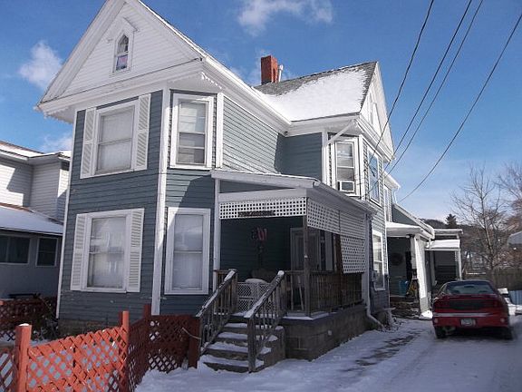 4th image of 62 Oak St