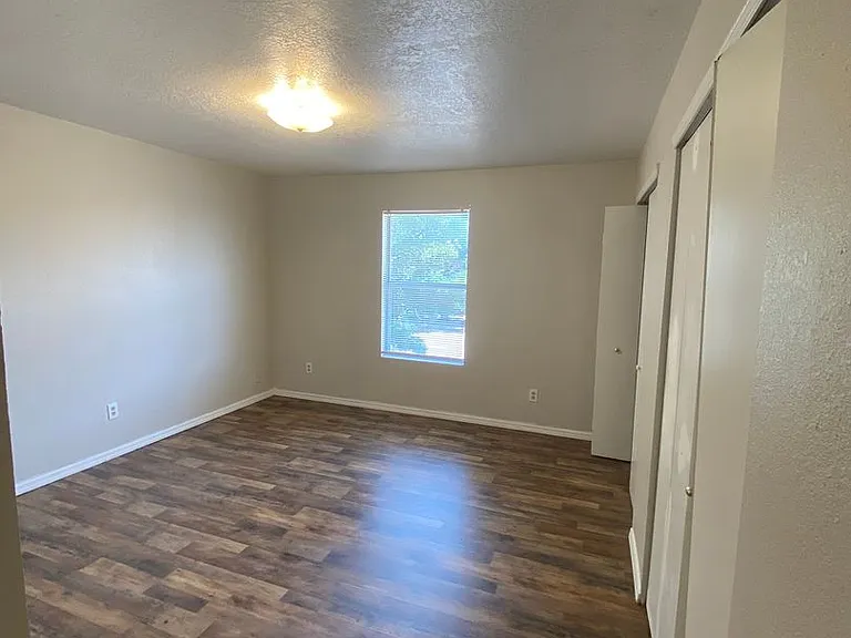 Echols 1500 - Sedona Apartments — Photo 42