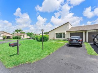5429 Mirror Lakes Blvd, Boynton Beach, FL 33472