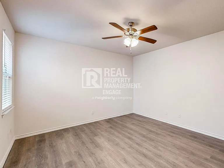 2321 Astapor Dr — Photo 19