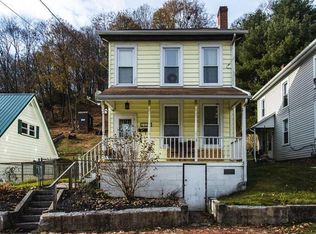 1255 Cameron Ave, Tyrone, PA 16686