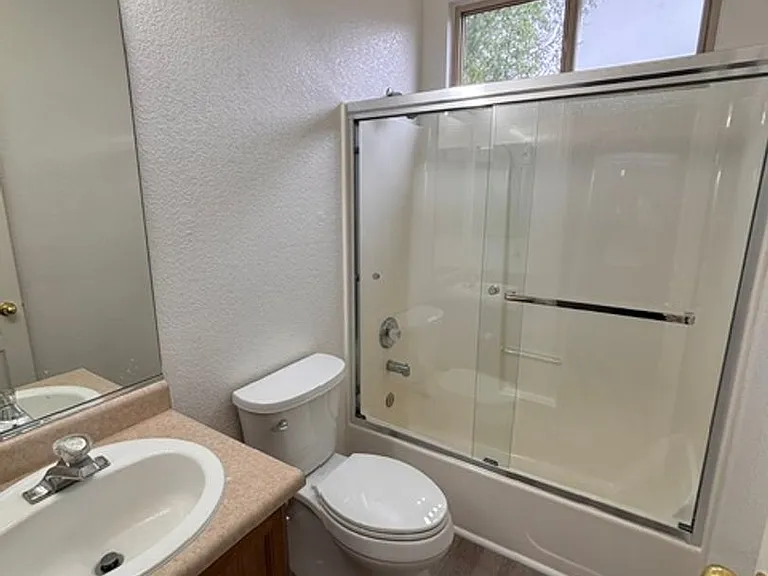 1024 Westcreek Ln — Photo 4