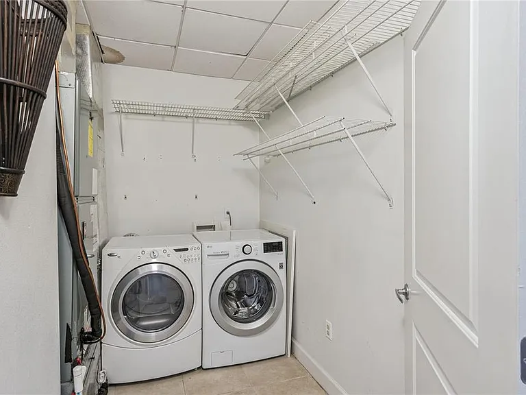 151 E Washington St #3B — Photo 25