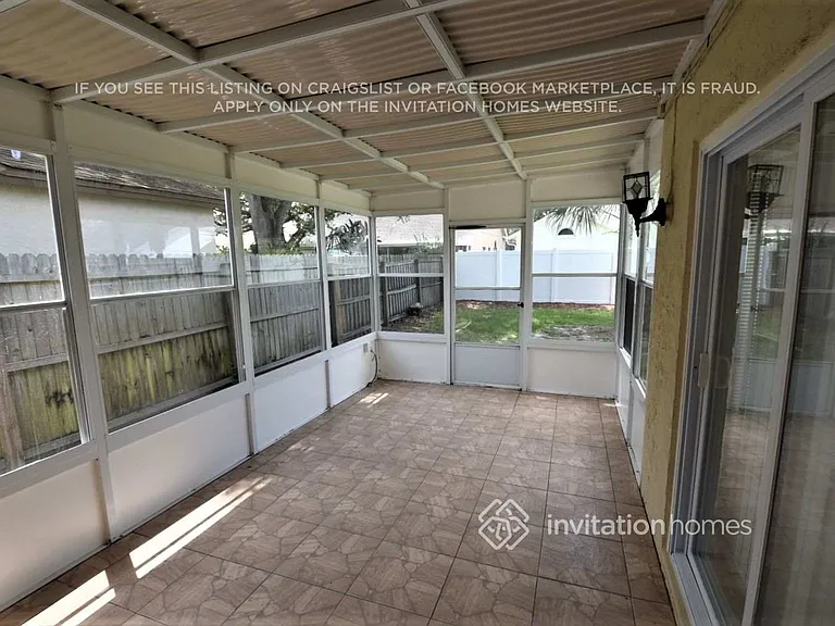 10909 Fenway Glen Ct — Photo 12