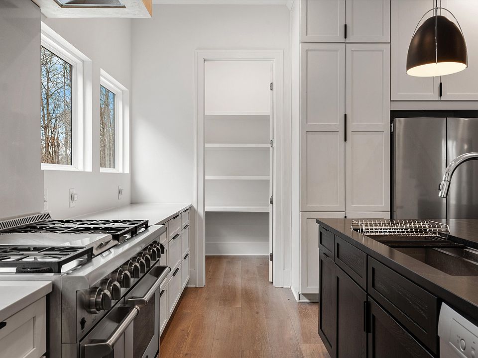 17th image of 925 Weeping Willow Rd #D