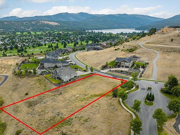 2nd image of 725 N Holiday Hills Dr