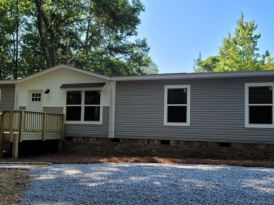 1st image of 208 Laurel Blf