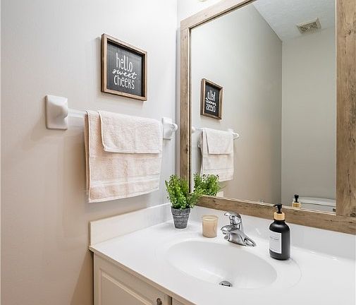 4th image of 3573 Sequoia Dr