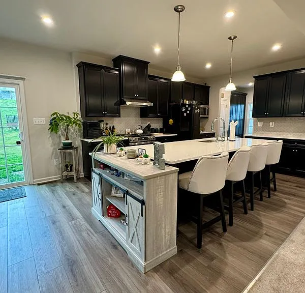 203 Braeburn Dr — Photo 7