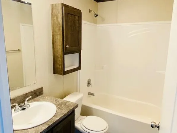 1517 Merriman Dr, Mishawaka, IN 46544