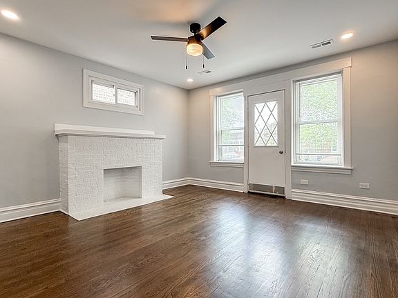 2nd image of 4914 N Troy St #2