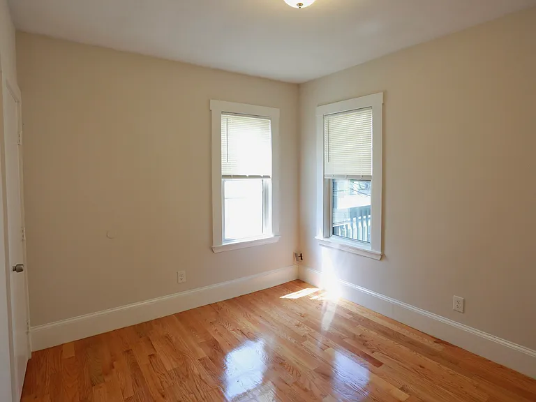 41 Payson Ave #2 — Photo 8