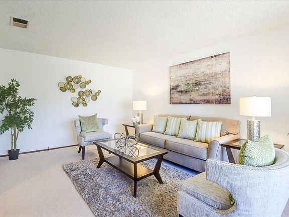 3rd image of 6266 Hopi Cir