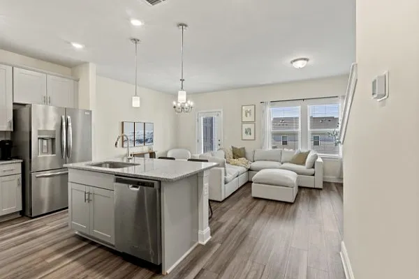 3 bed, 2.5 bath, 1404 sqft, $2,200 — Photo 3