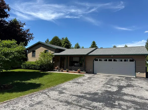 4384 Cricket Ln, Sturgeon Bay, WI 54235
