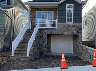 30 Scribner Ave, Staten Island, NY 10301