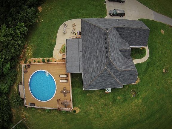 3rd image of 2049 Skyhawk Ct