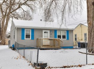 2710 Cleveland Ave, Des Moines, IA 50317