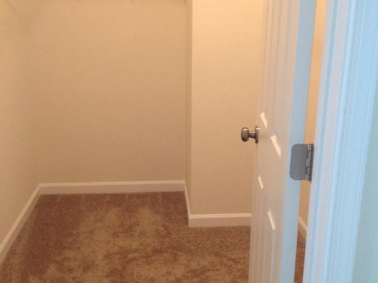204 Upper Brook Ter — Photo 17
