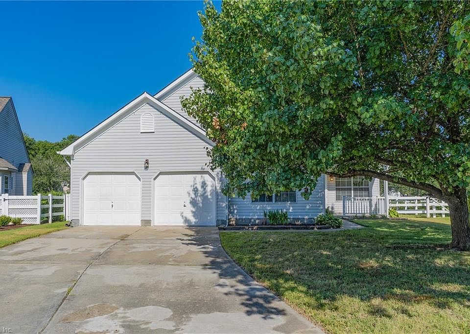 Welcome home to 2404 Seven Kings 