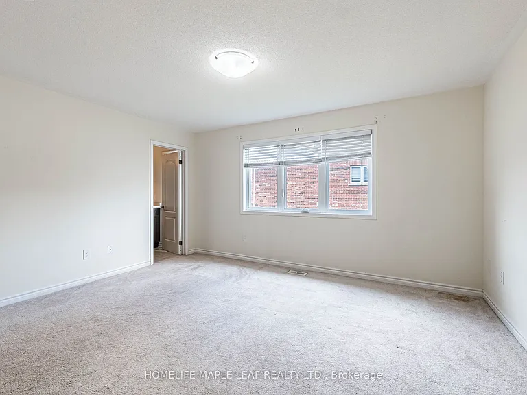 67 Benhurst Cres — Photo 32