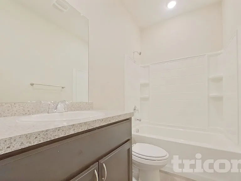 9216 Castorian Dr — Photo 14