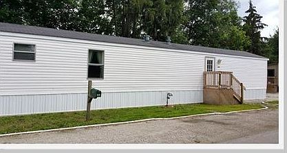 2nd image of 438 Water St