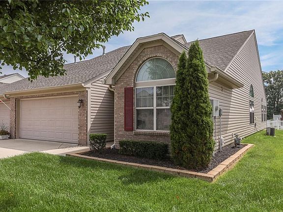 3rd image of 2851 Cadogan Dr