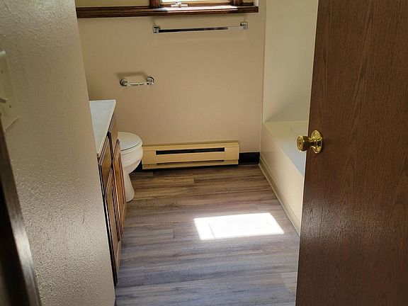 2nd image of 2020 8th Ave NW APT 4