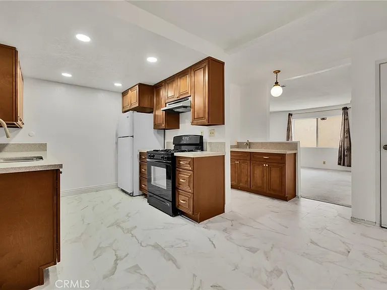 301 N Moore Ave #B — Photo 8