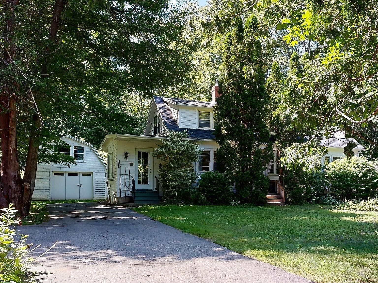 1033 Victoria Rd, Aylesford, NS B0P 1C0 MLS 202316317 Zillow