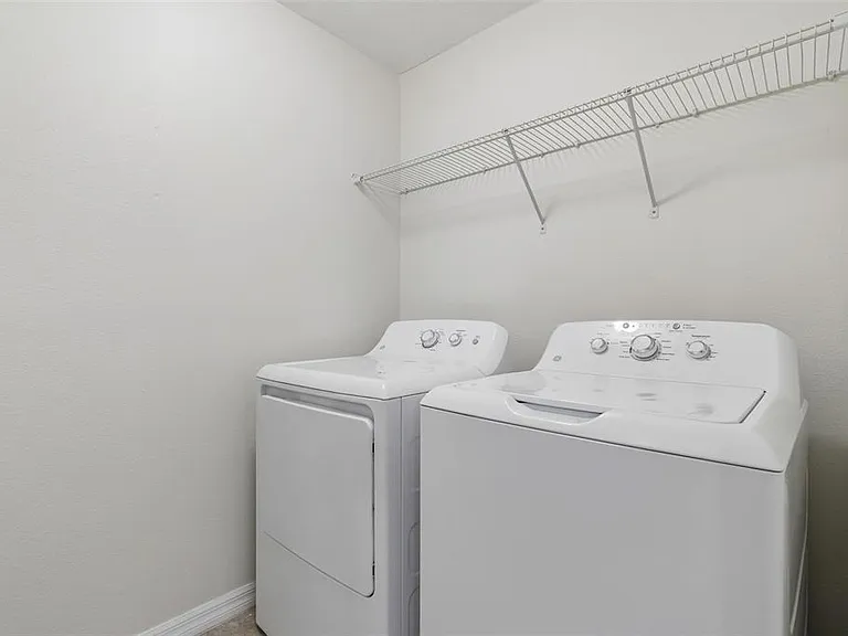 10687 Lake Montauk Dr — Photo 27