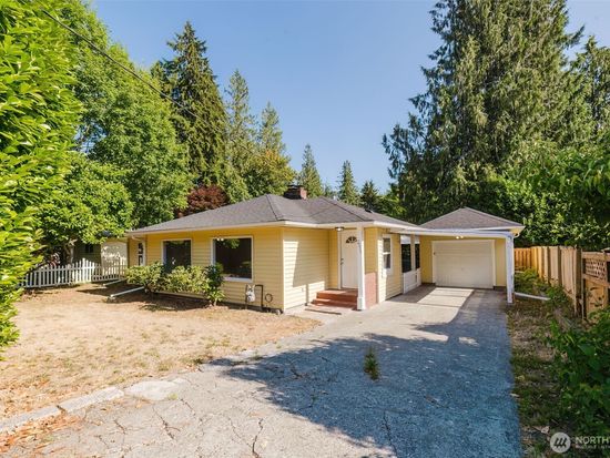 2513 Helm Street, Bremerton, WA 98310