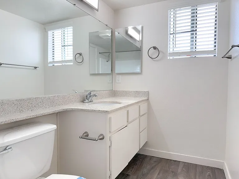 Pebblecreek Apartments — Photo 18