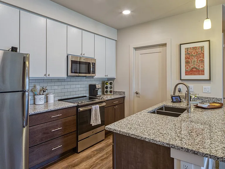 Mezzo Apartment Homes — Photo 23